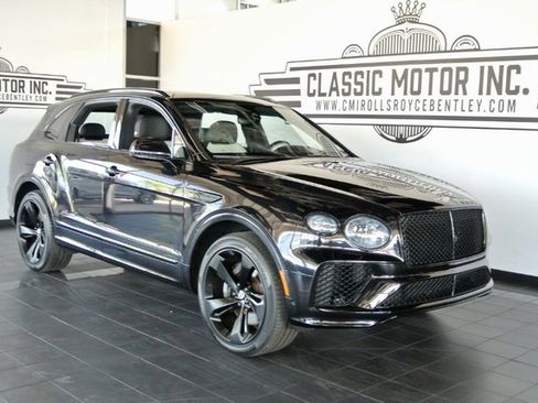 Used 2023 Bentley Bentayga AWD/4WD image 1