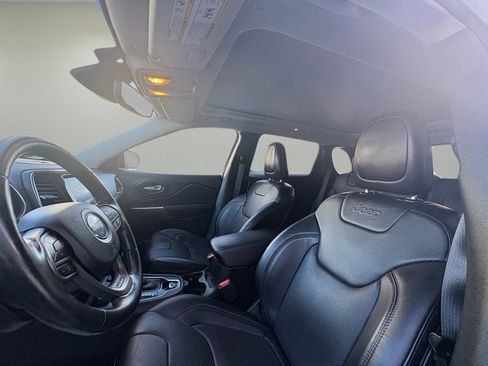 Used 2021 Jeep Cherokee Limited w/ Elite Package image 14