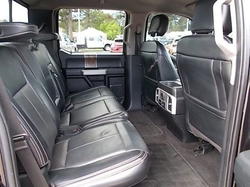 Used 2019 Ford F150 Lariat w/ Equipment Group 502A Luxury image 20