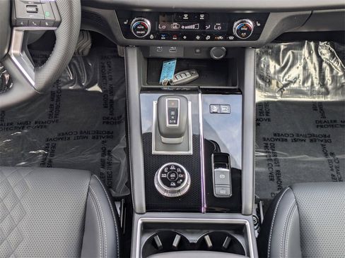 New 2025 Mitsubishi Outlander SEL Black Edition image 20