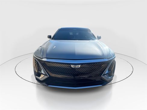 Used 2024 Cadillac Lyriq Tech image 3