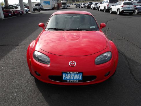 Used 2008 MAZDA MX-5 Miata Grand Touring w/ Premium Pkg RWD image 8