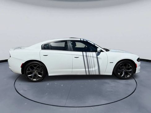 Used 2016 Dodge Charger R/T w/ Plus Group RWD image 8