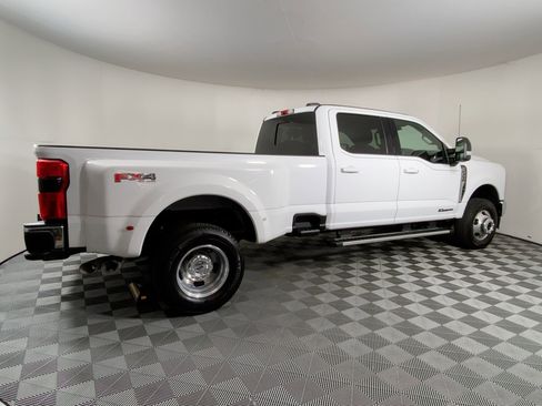 Used 2024 Ford F350 Lariat w/ FX4 Off-Road Package image 8