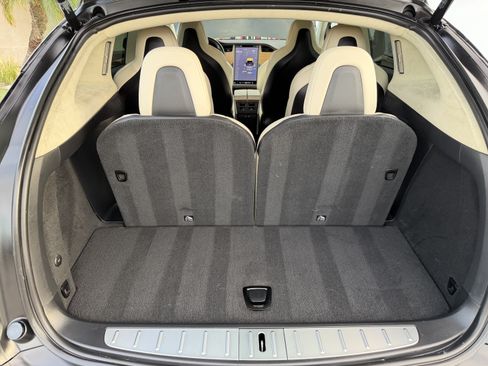 Used 2018 Tesla Model X 100D AWD/4WD image 22