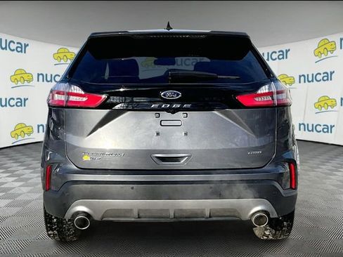 Used 2024 Ford Edge Titanium image 4