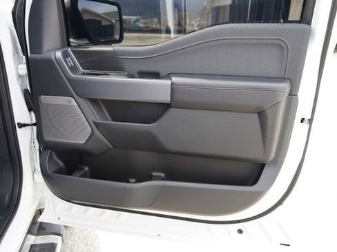 Used 2025 Ford F150 Lariat w/ Equipment Group 501A Mid image 82