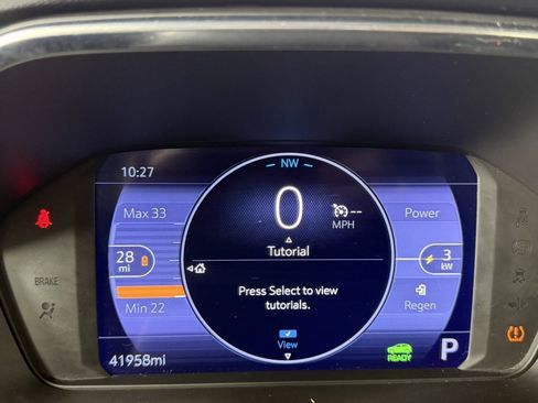 Used 2023 Chevrolet Bolt EUV LT w/ Driver Confidence Package image 17