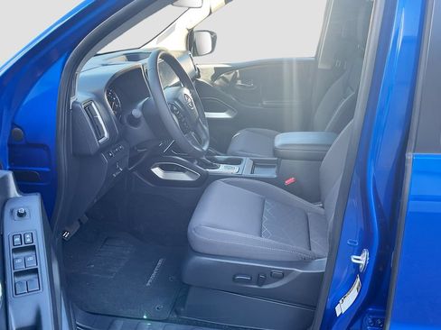 Used 2026 Nissan Frontier SV w/ SV Convenience Package AWD/4WD image 9
