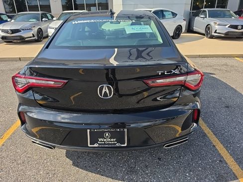 Used 2025 Acura TLX w/ Technology Package FWD image 5