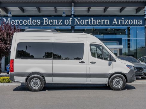 Used 2025 Mercedes-Benz Sprinter 2500 image 1