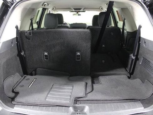 Certified 2025 Nissan Pathfinder SV AWD/4WD image 16
