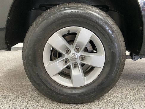 Used 2009 Dodge Ram 1500 Truck SLT image 22