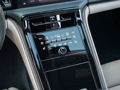 New 2026 Porsche Panamera 4 image 25