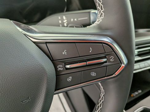 New 2026 Chevrolet Traverse LT w/ Driver Confidence Package image 22