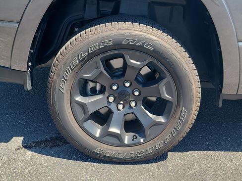 Used 2025 RAM 1500 Big Horn AWD/4WD image 8