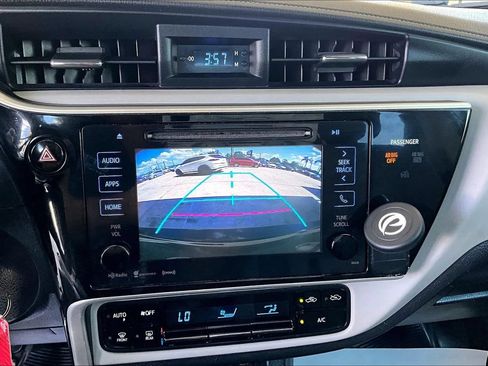 Used 2017 Toyota Corolla LE FWD image 13