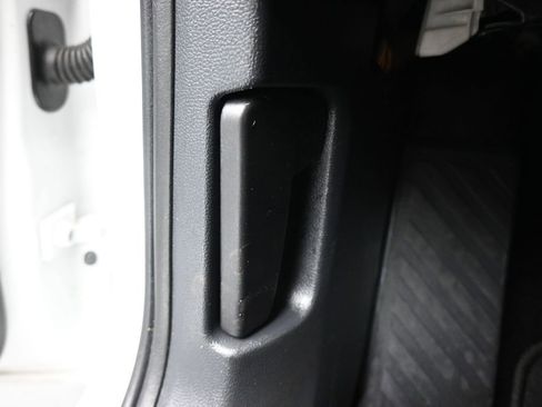 Used 2024 Volkswagen Jetta SE FWD image 29