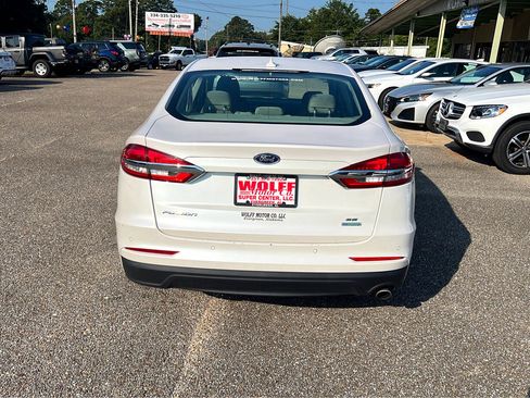 Used 2020 Ford Fusion SE image 7