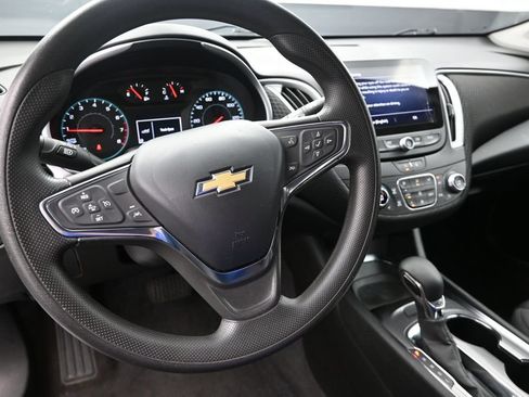 Used 2023 Chevrolet Malibu LT FWD image 21
