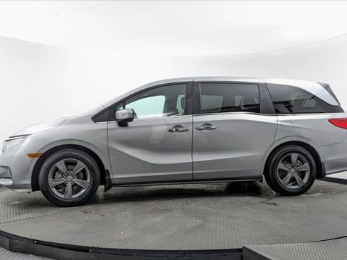 Used 2022 Honda Odyssey EX image 3