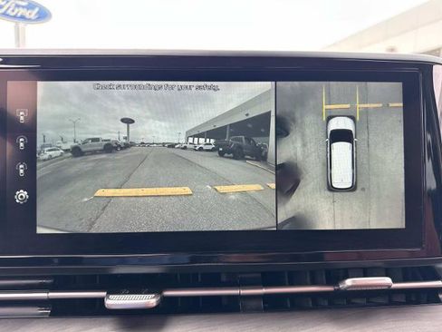 Used 2022 Kia Carnival SX FWD image 30