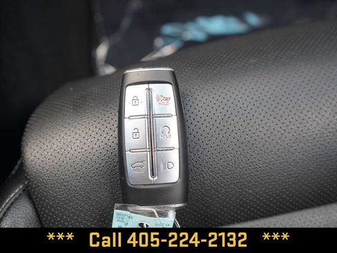 Used 2025 Genesis GV70 2.5T AWD/4WD image 40