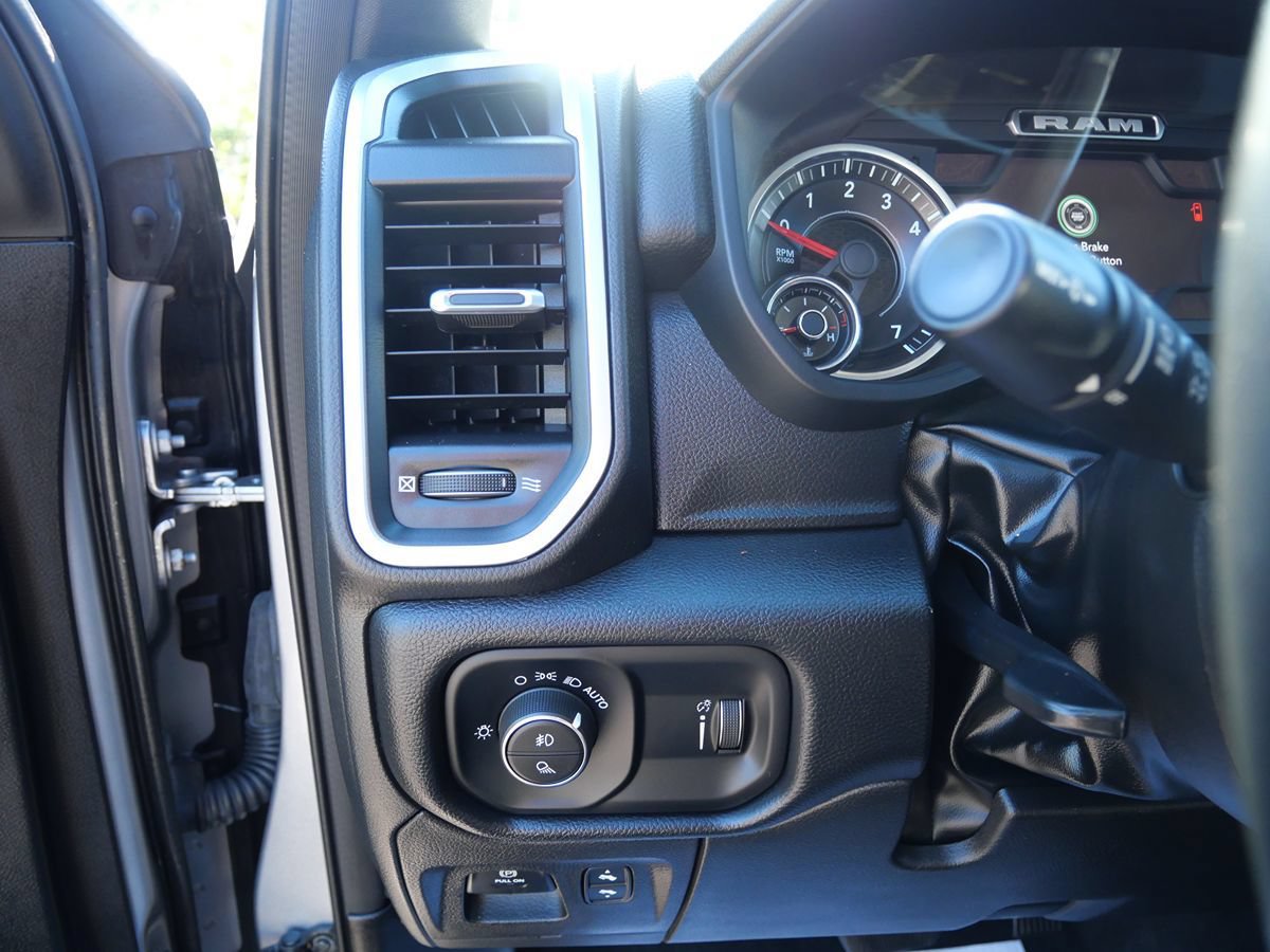 Used 2022 RAM 1500 Big Horn AWD/4WD image 15