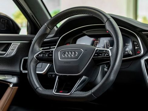 Certified 2023 Audi RS 6 w/ Executive Package AWD/4WD image 22