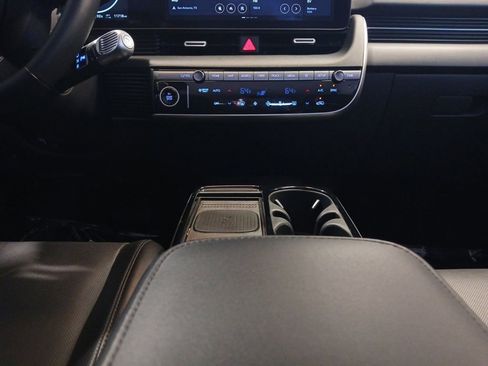 Used 2025 Hyundai Ioniq 5 SEL RWD image 11