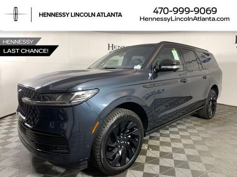 New 2025 Lincoln Navigator L Reserve w/ Jet Appearance Package image 1