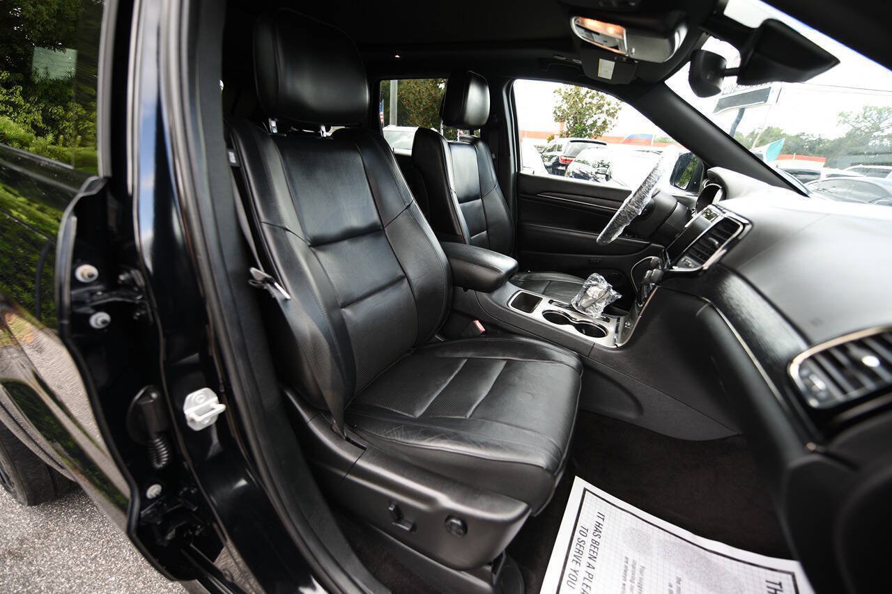Used 2019 Jeep Grand Cherokee High Altitude RWD image 12