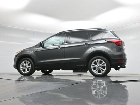 Used 2019 Ford Escape SEL image 46
