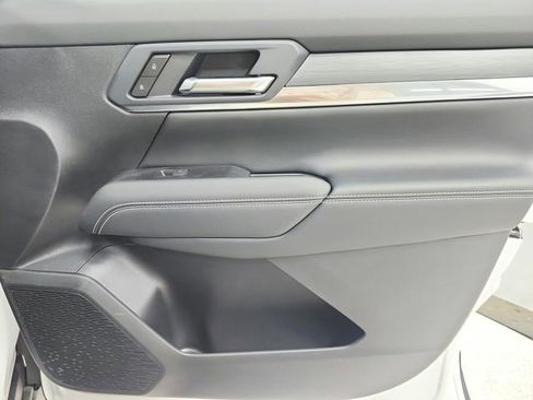 New 2026 GMC Terrain Elevation w/ Technology Package II FWD image 37