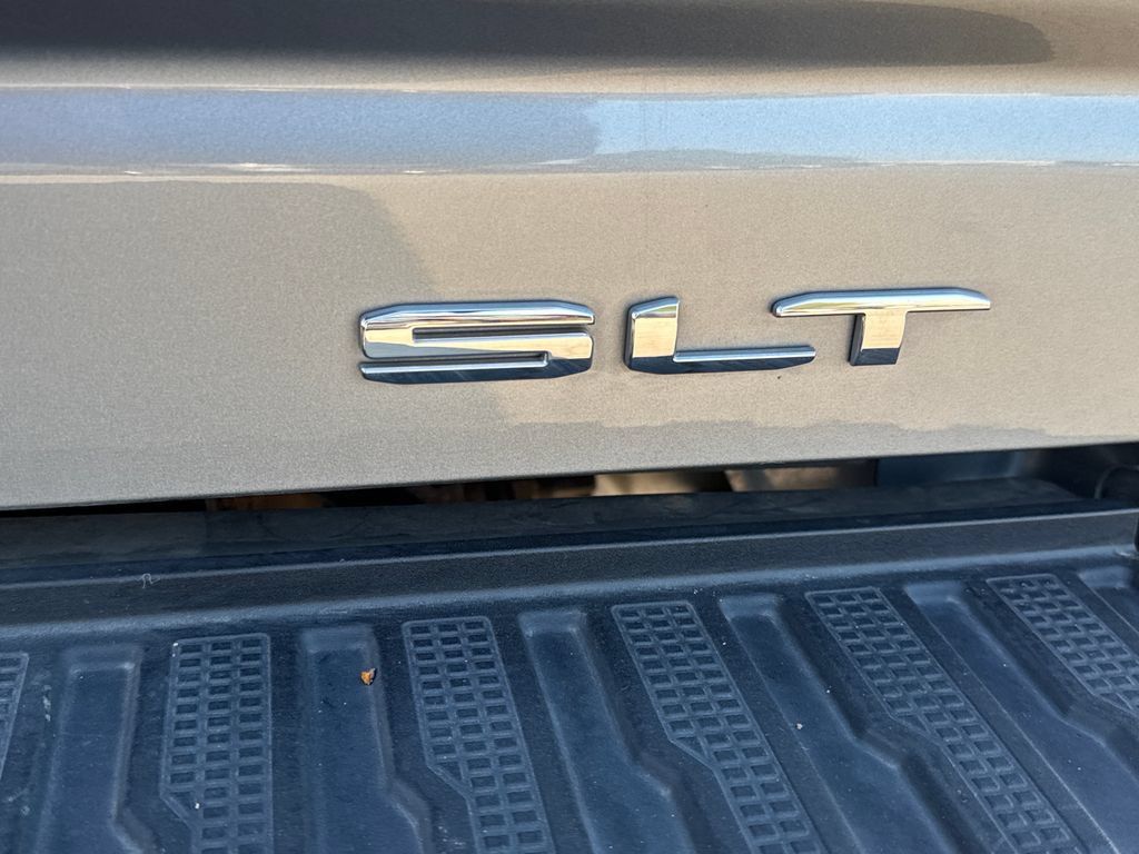 Used 2025 GMC Sierra 2500 SLT w/ SLT Premium Package AWD/4WD image 6