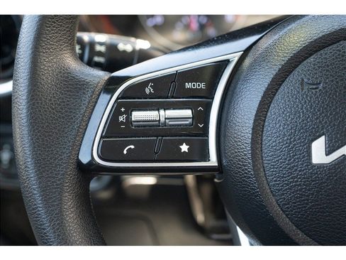Used 2023 Kia Forte LXS FWD image 11