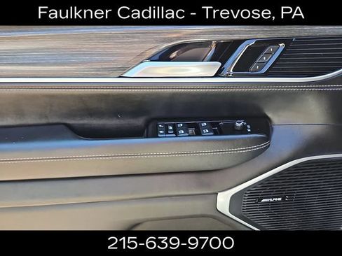 Used 2024 Jeep Wagoneer Series II w/ Flexible Seating Group AWD/4WD image 12