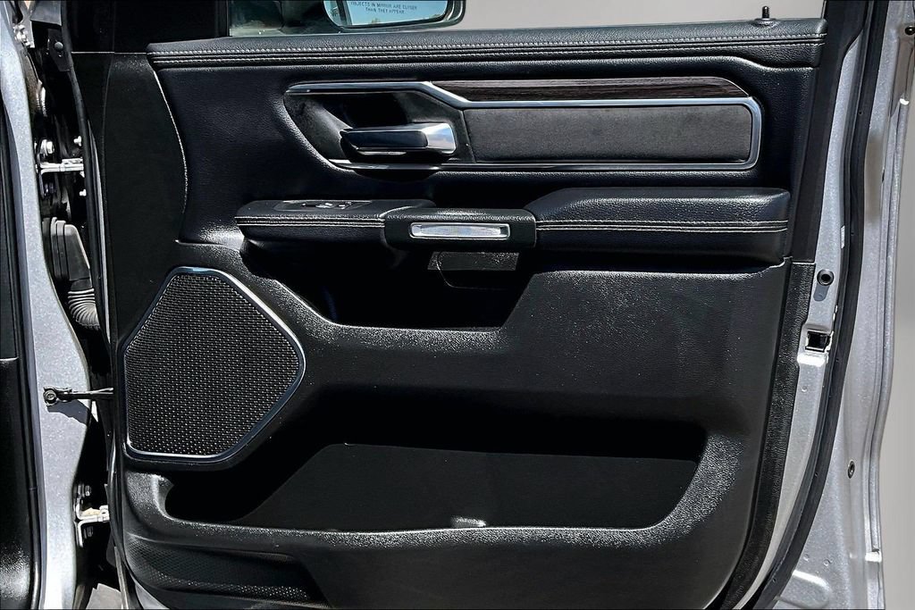 Used 2025 RAM 1500 Laramie AWD/4WD image 29