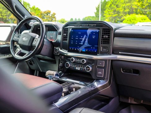 Used 2021 Ford F150 Lariat w/ Equipment Group 502A High AWD/4WD image 11
