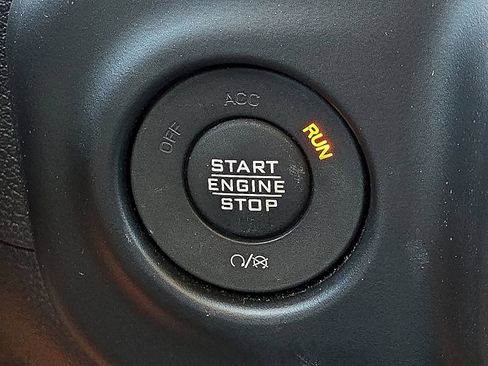 Used 2022 Jeep Wrangler Unlimited Rubicon 4xe AWD/4WD image 27