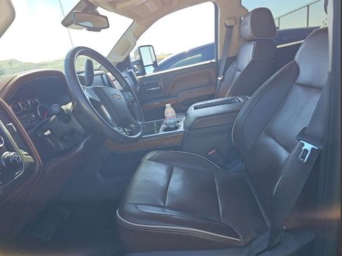 Used 2015 Chevrolet Silverado 2500 High Country w/ Duramax Plus Package AWD/4WD image 4