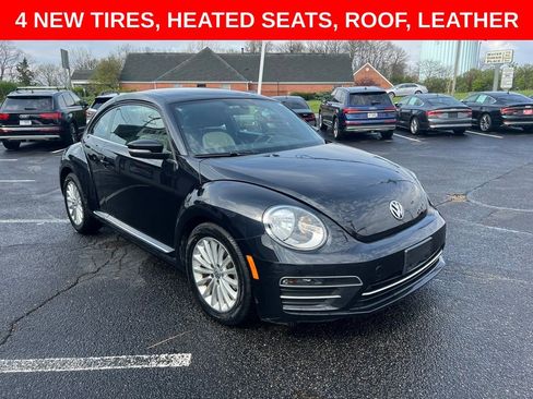 Used 2019 Volkswagen Beetle 2.0T SE FWD image 4