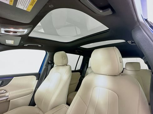 Certified 2025 Mercedes-Benz GLB 250 image 22