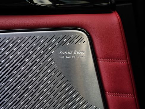 Used 2023 Maserati Grecale Modena AWD/4WD image 37
