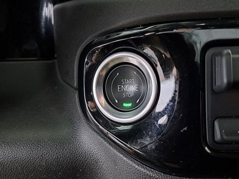 Used 2025 Chevrolet Silverado 1500 LT image 14