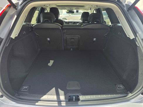 New 2025 Volvo XC60 B5 Core w/ Climate Package image 14