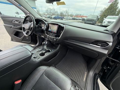 Used 2018 Chevrolet Traverse Premier w/ LPO, 'HIT The Road' Package image 28