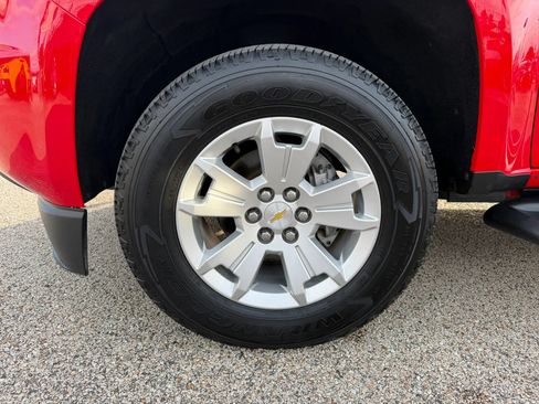 Used 2020 Chevrolet Colorado LT w/ LT Convenience Package AWD/4WD image 19