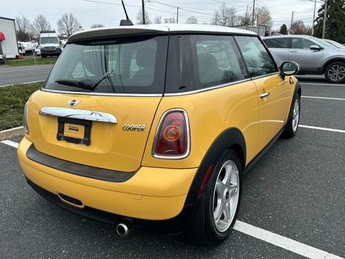 Used 2009 MINI Cooper Hardtop image 7