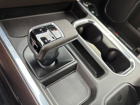 Used 2023 GMC Sierra 1500 SLT w/ SLT Premium Package image 29